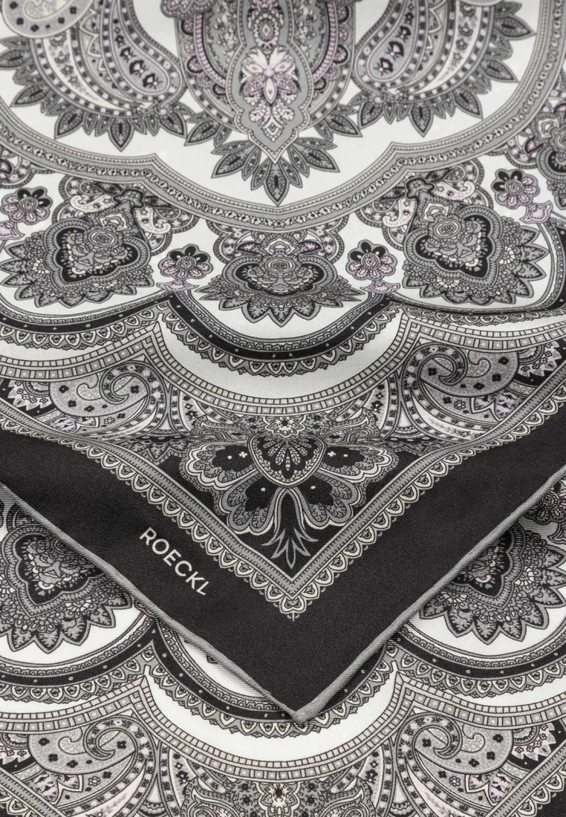 Fine Paisley 53x53 - multi silver (grau)